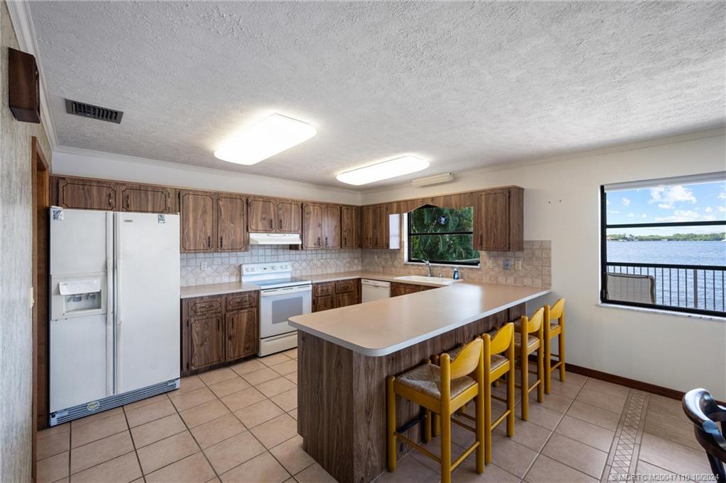 1410C SW PALM CITY Road