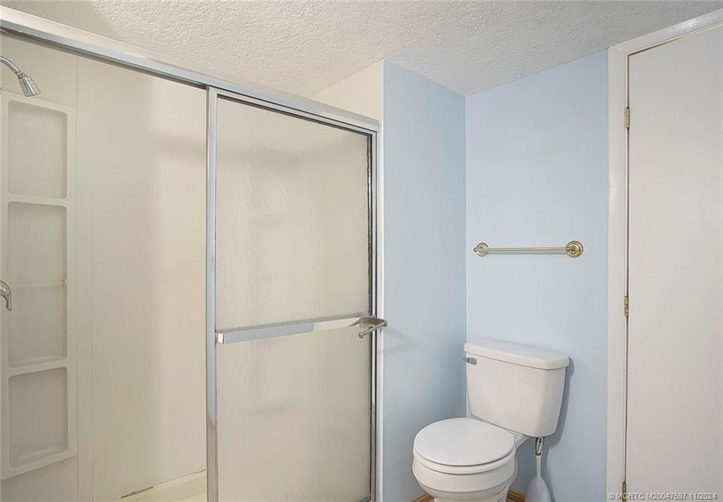 609 Garden View