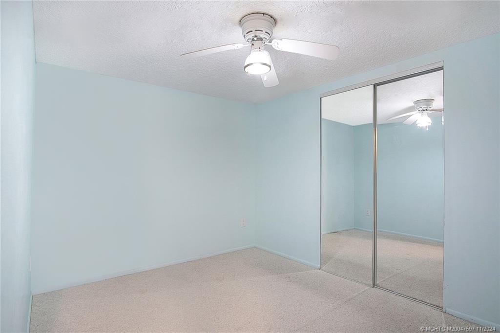 609 Garden View