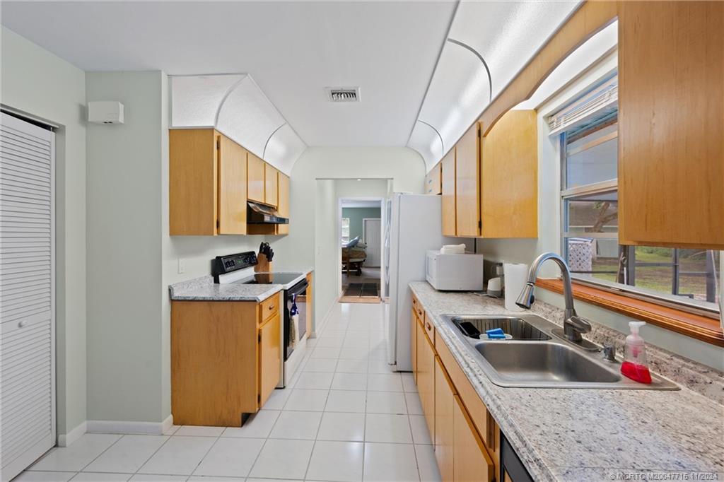 1950 SW Hackman Terrace