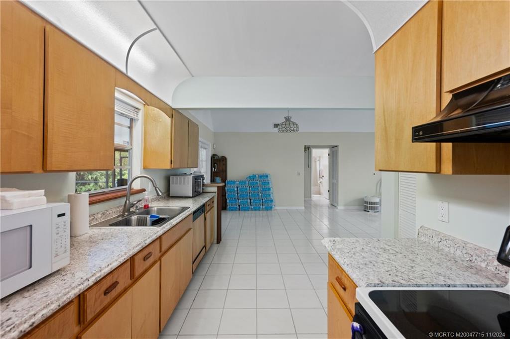1950 SW Hackman Terrace