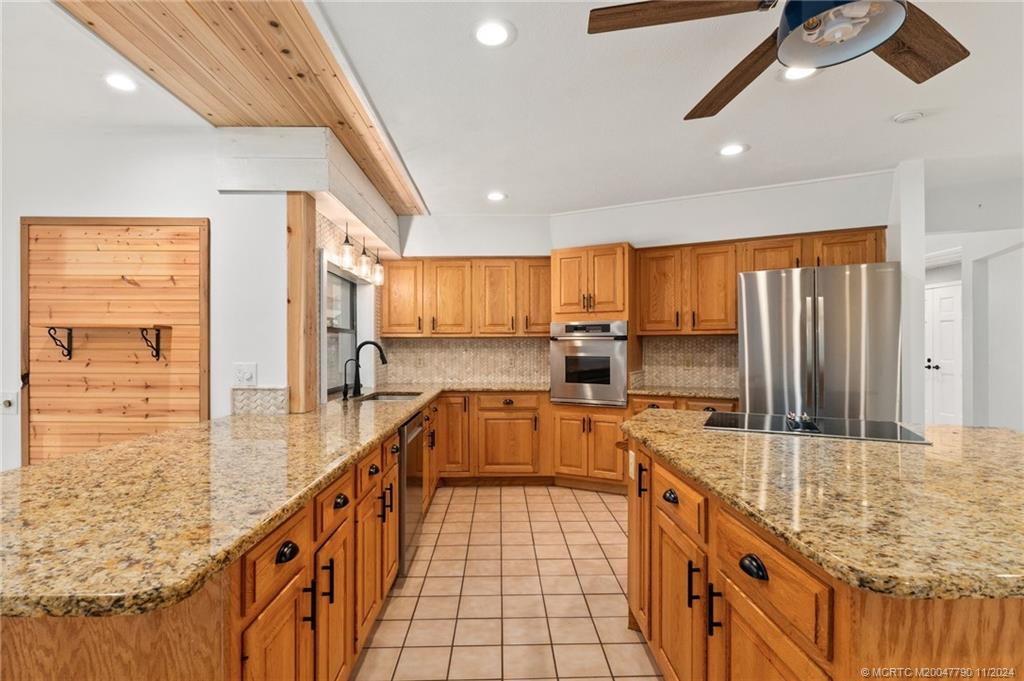 4569 SE Halston Ct