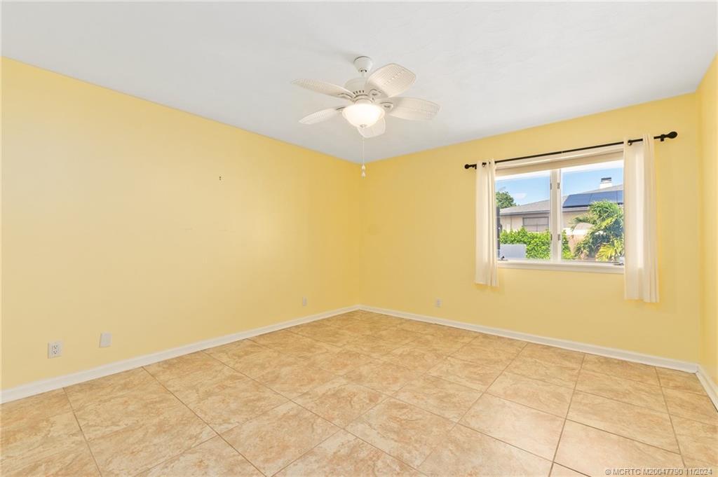 4569 SE Halston Ct