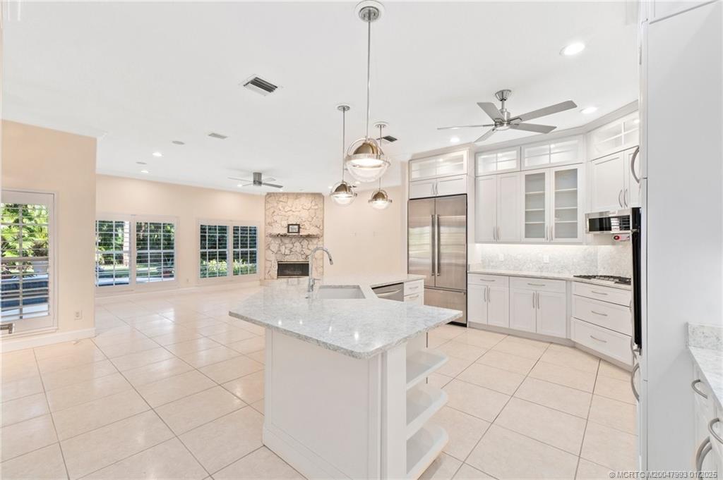 23 Castle Hill Way