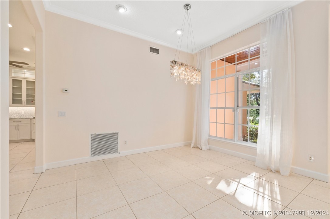23 Castle Hill Way