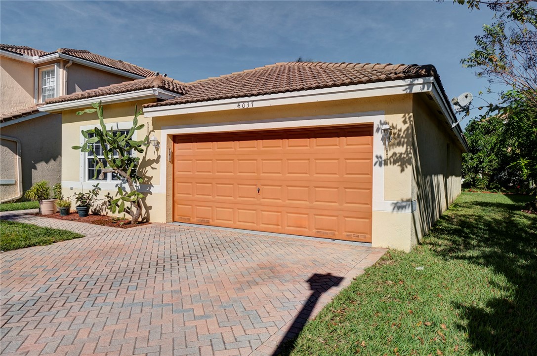 23 Castle Hill Way