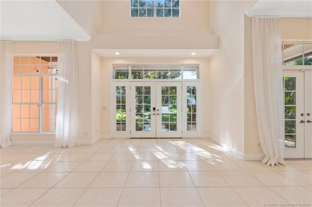 23 Castle Hill Way