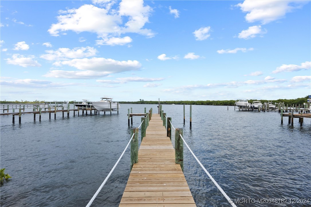 3990 NE Joes Point Road