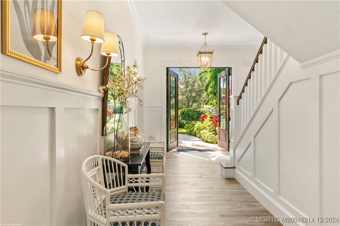 16 Ridgeview Road N