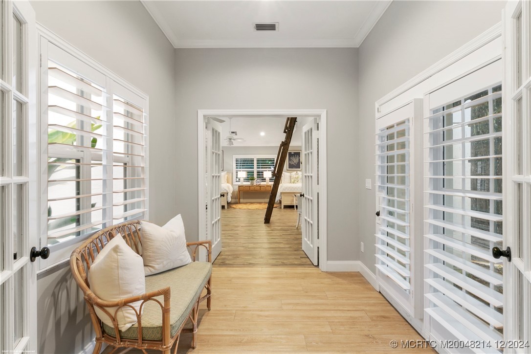 16 Ridgeview Road N