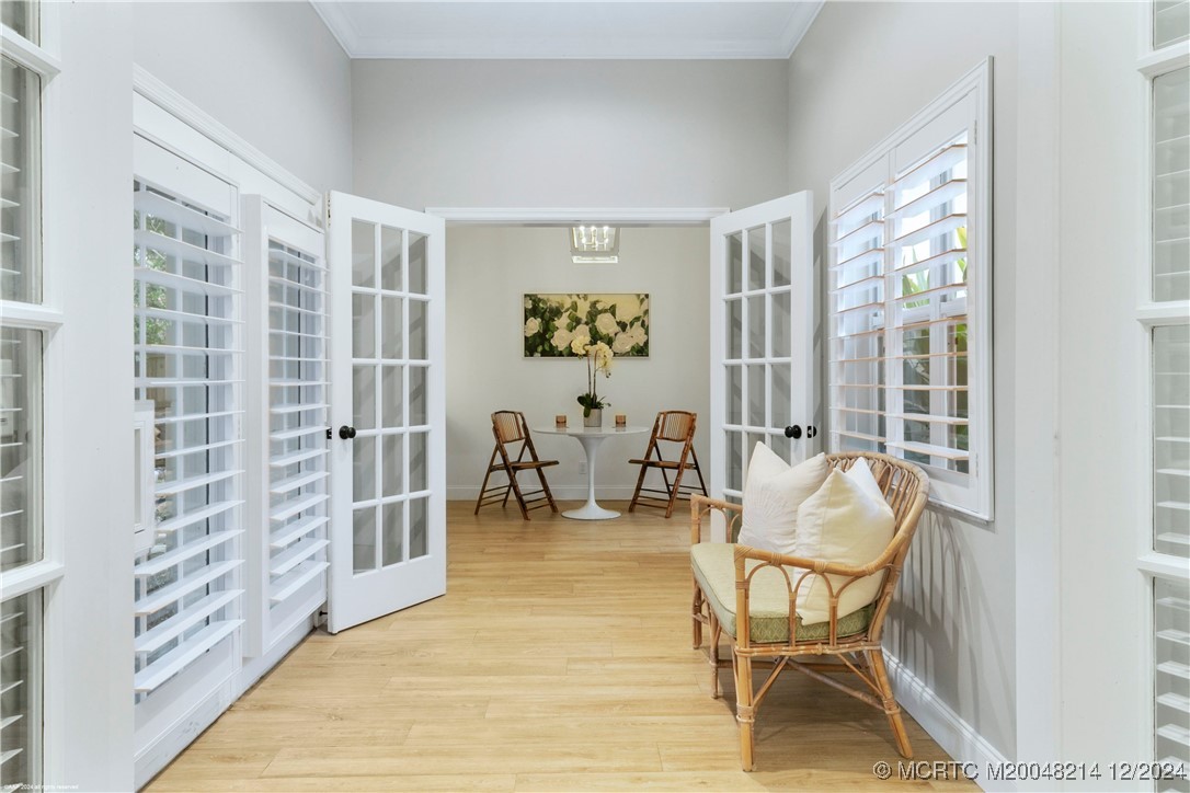 16 Ridgeview Road N