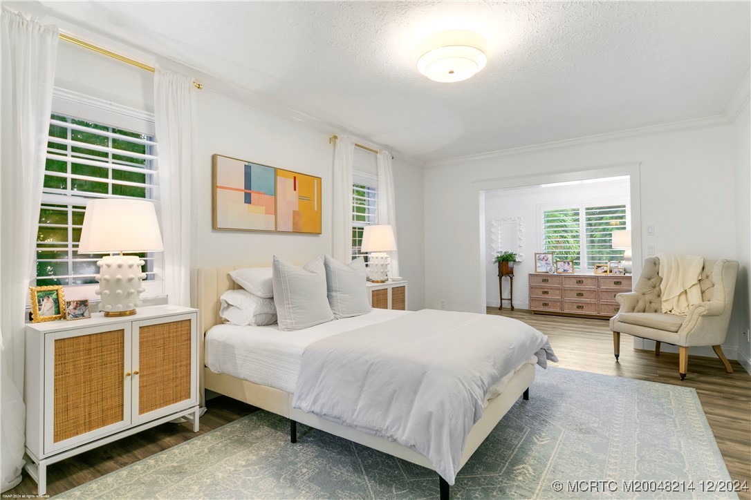 16 Ridgeview Road N
