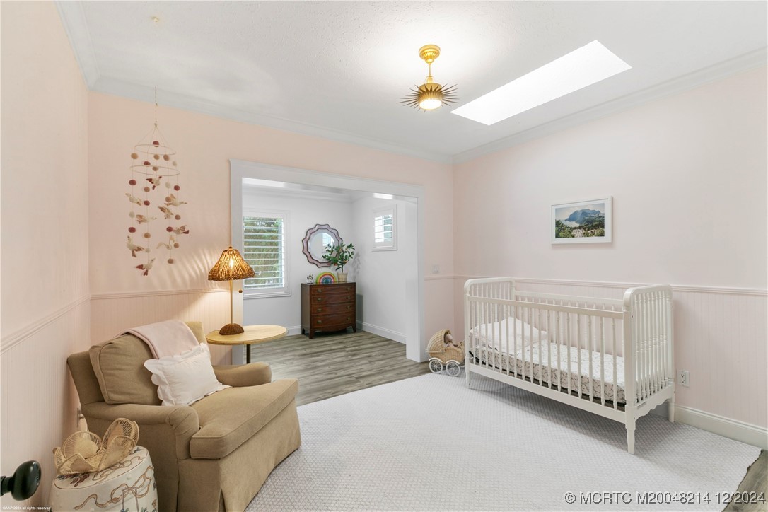 16 Ridgeview Road N