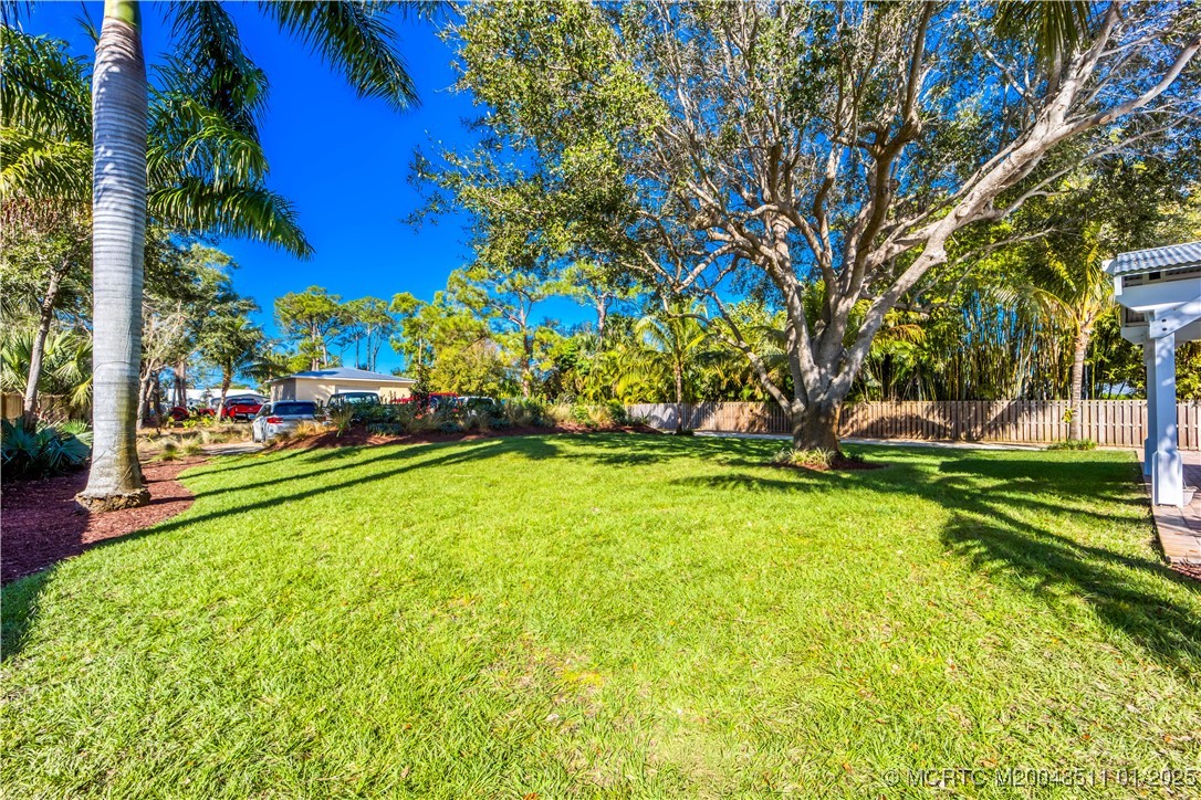 994 NW Pine Lake Drive