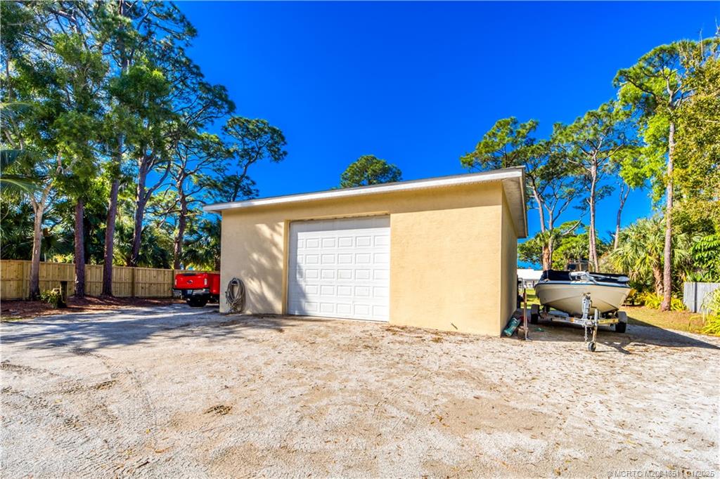 994 NW Pine Lake Drive