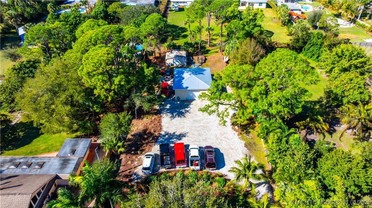 994 NW Pine Lake Drive