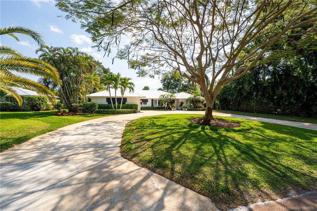 783 NW Forrest Drive