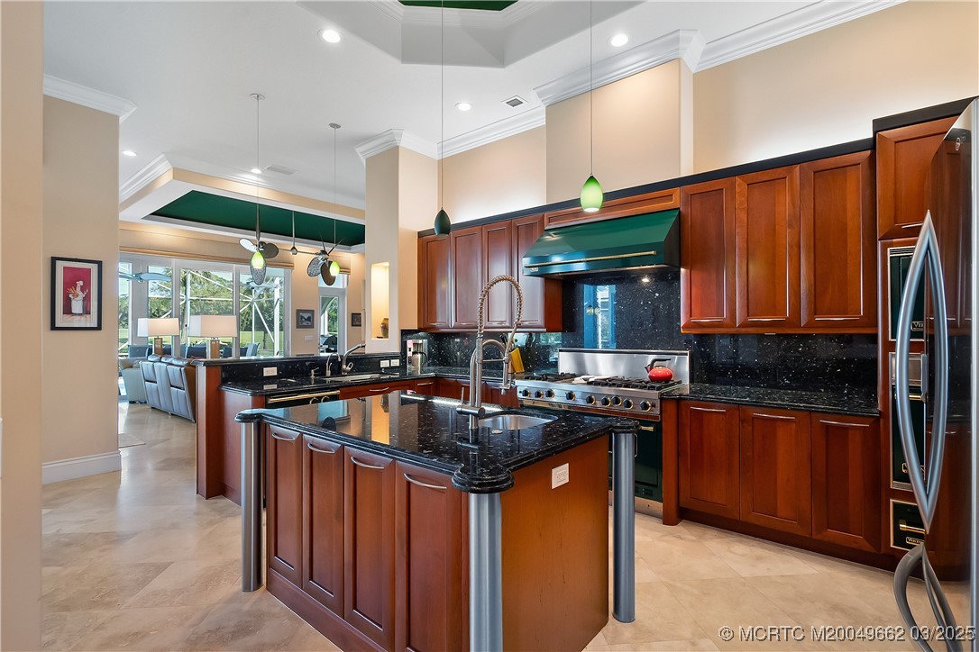1639 SW Thornberry Circle