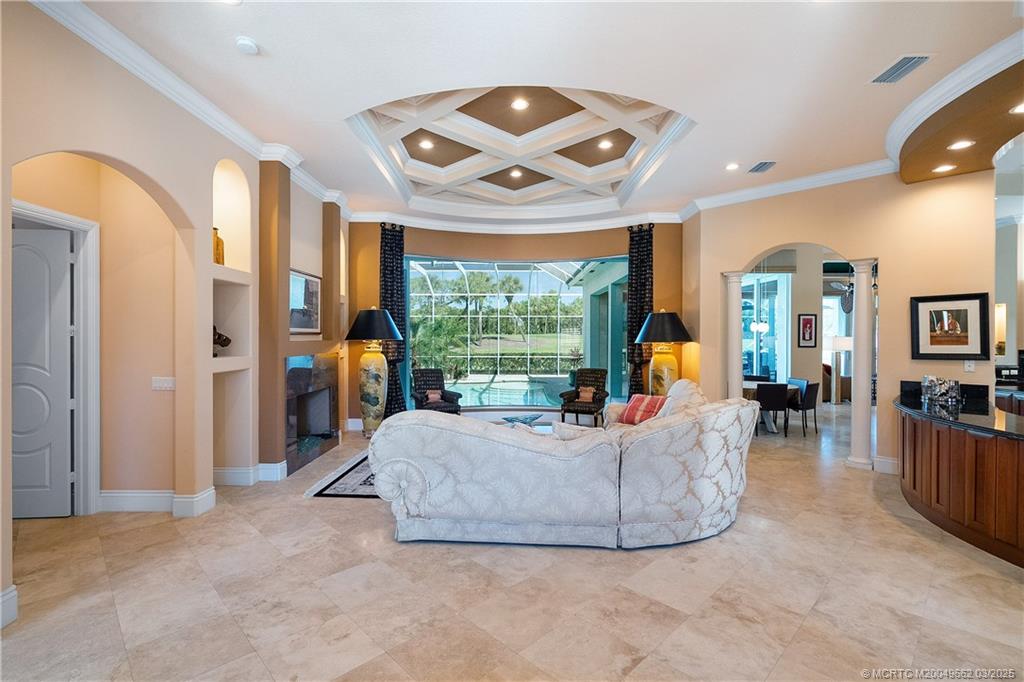 1639 SW Thornberry Circle