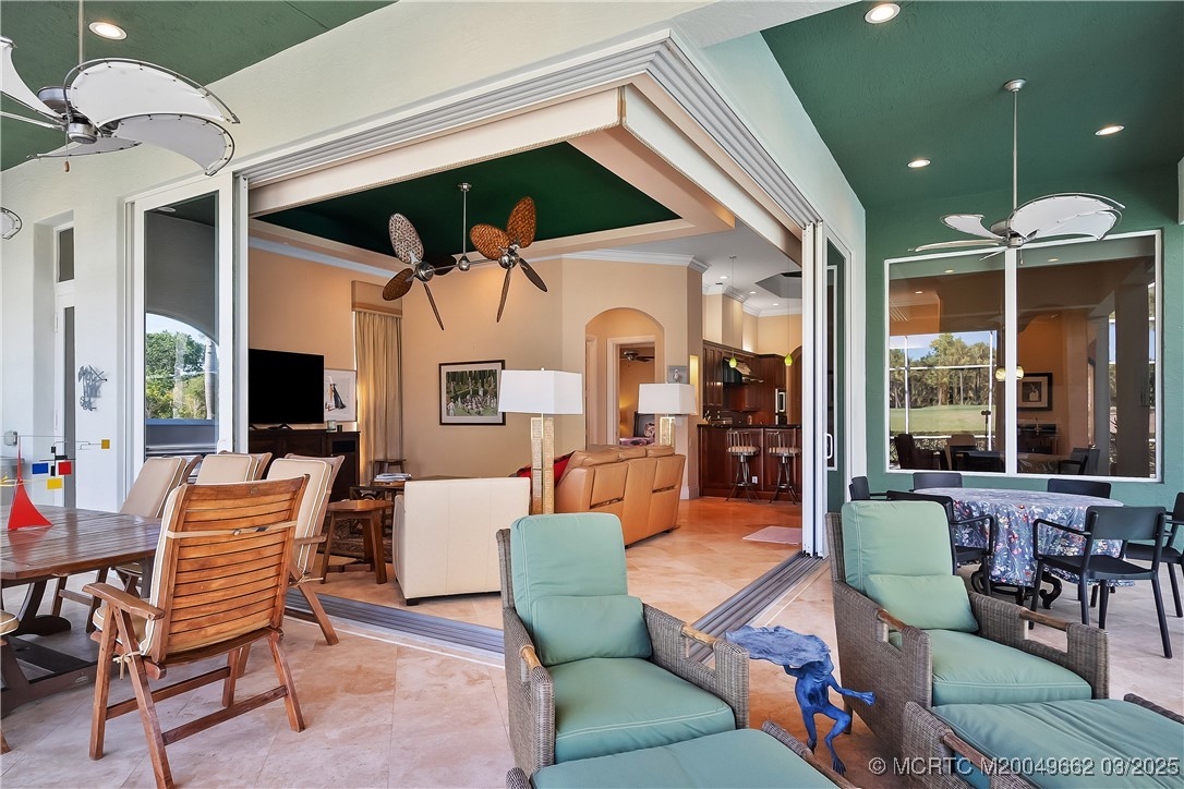 1639 SW Thornberry Circle