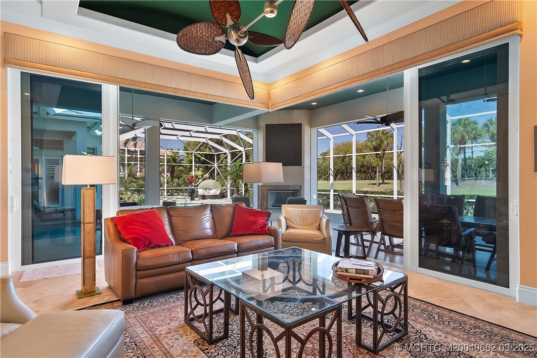 1639 SW Thornberry Circle
