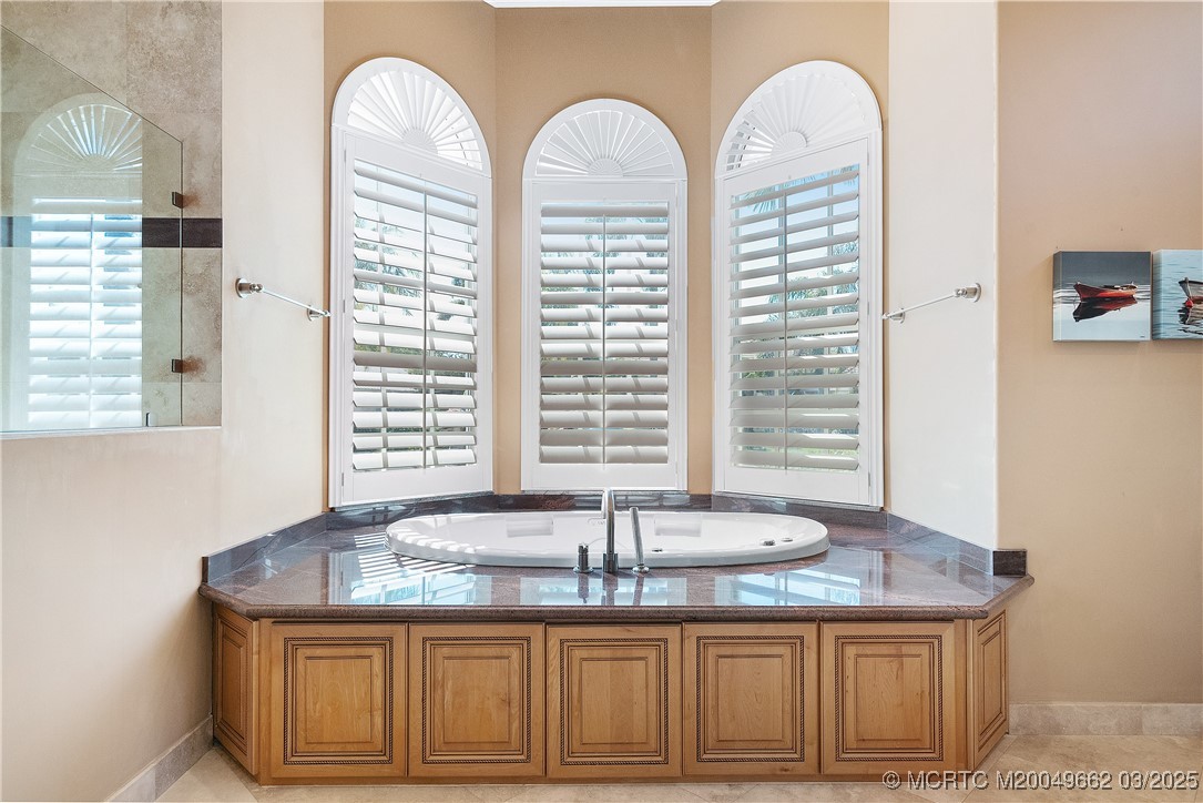 1639 SW Thornberry Circle