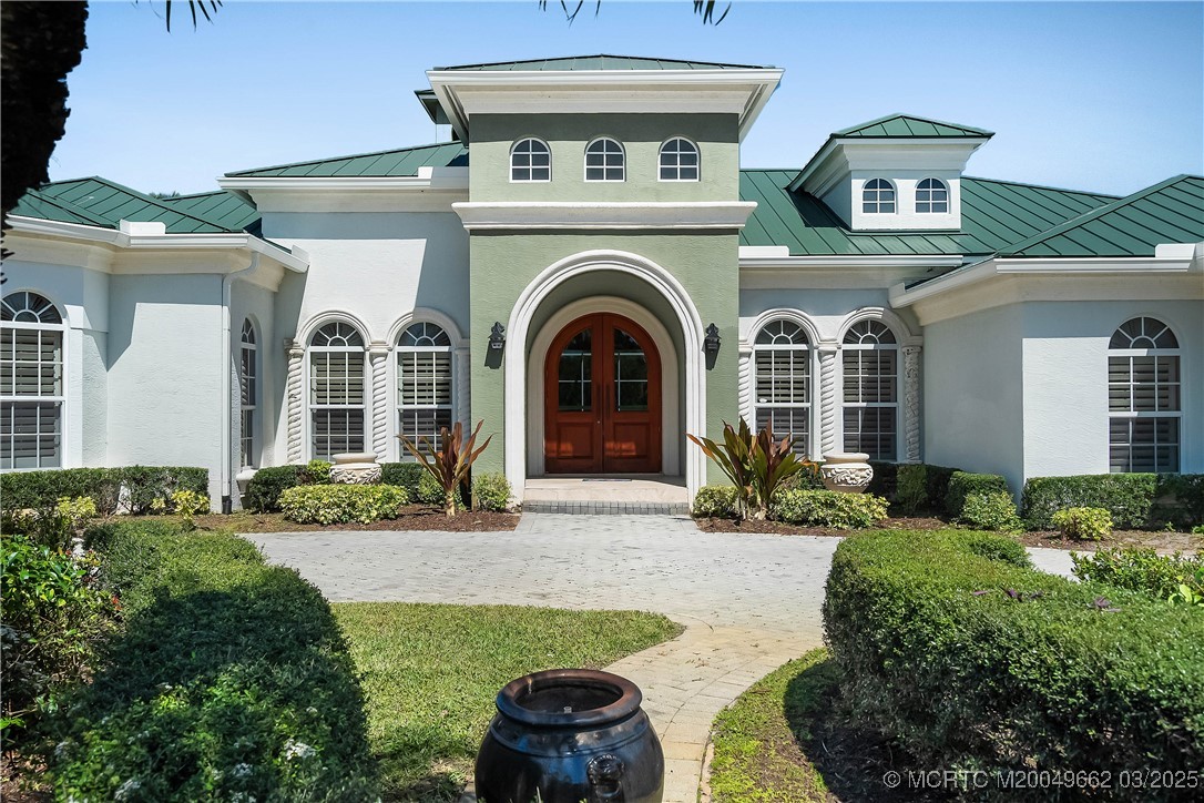 1639 SW Thornberry Circle