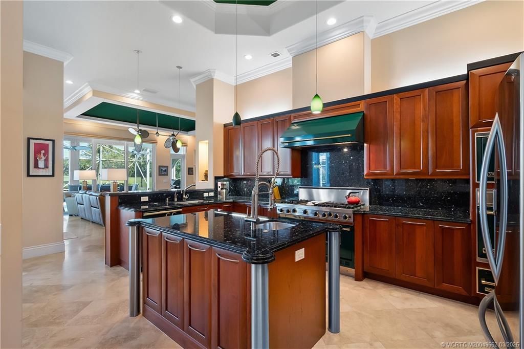 1639 SW Thornberry Circle