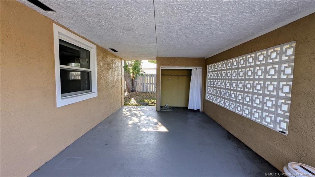 830 NW 10th Terrace