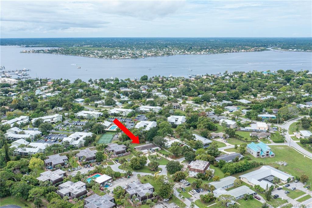 830 NW 10th Terrace