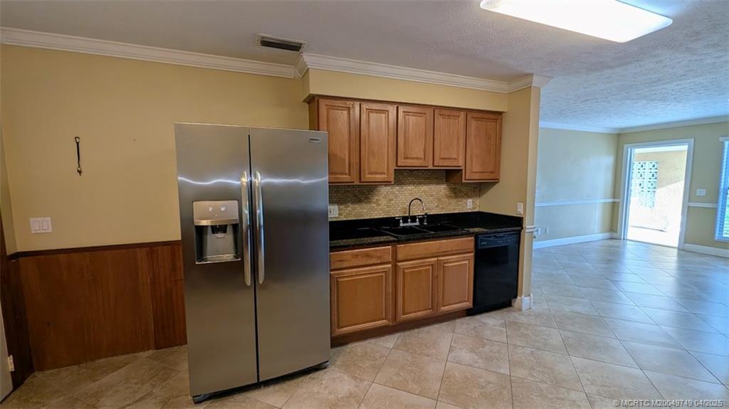 830 NW 10th Terrace