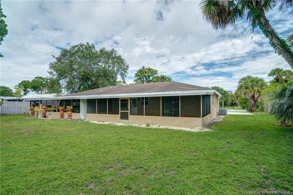 830 NW 10th Terrace