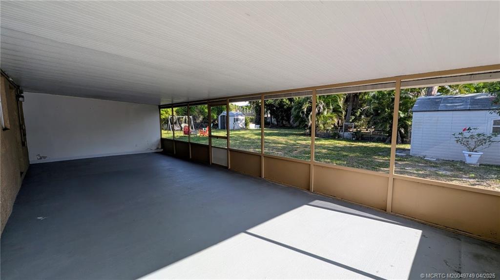 830 NW 10th Terrace