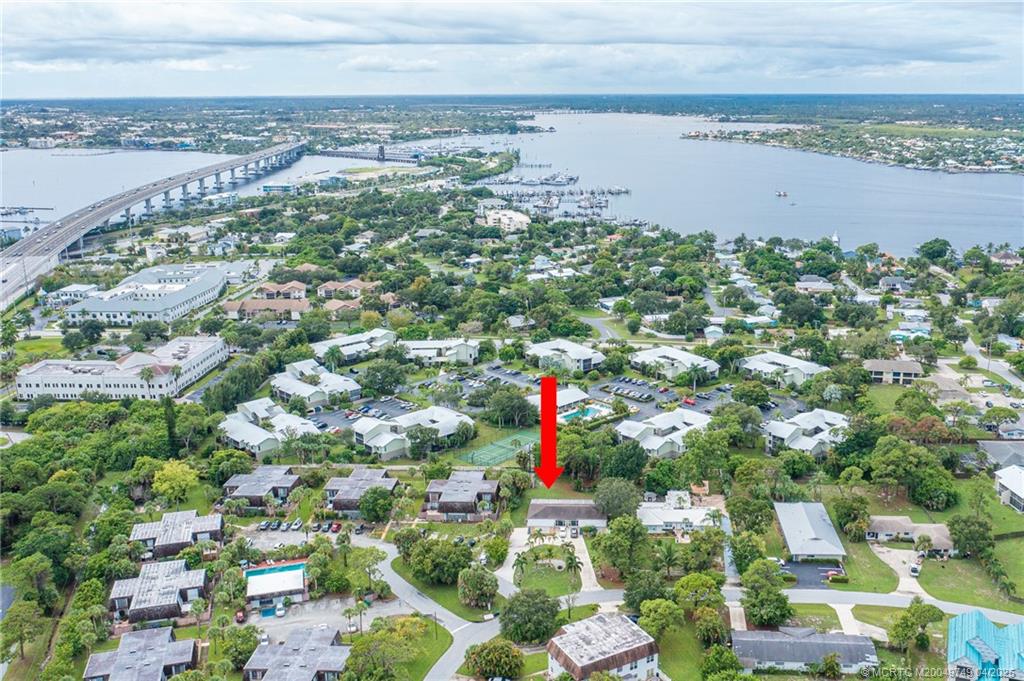 830 NW 10th Terrace