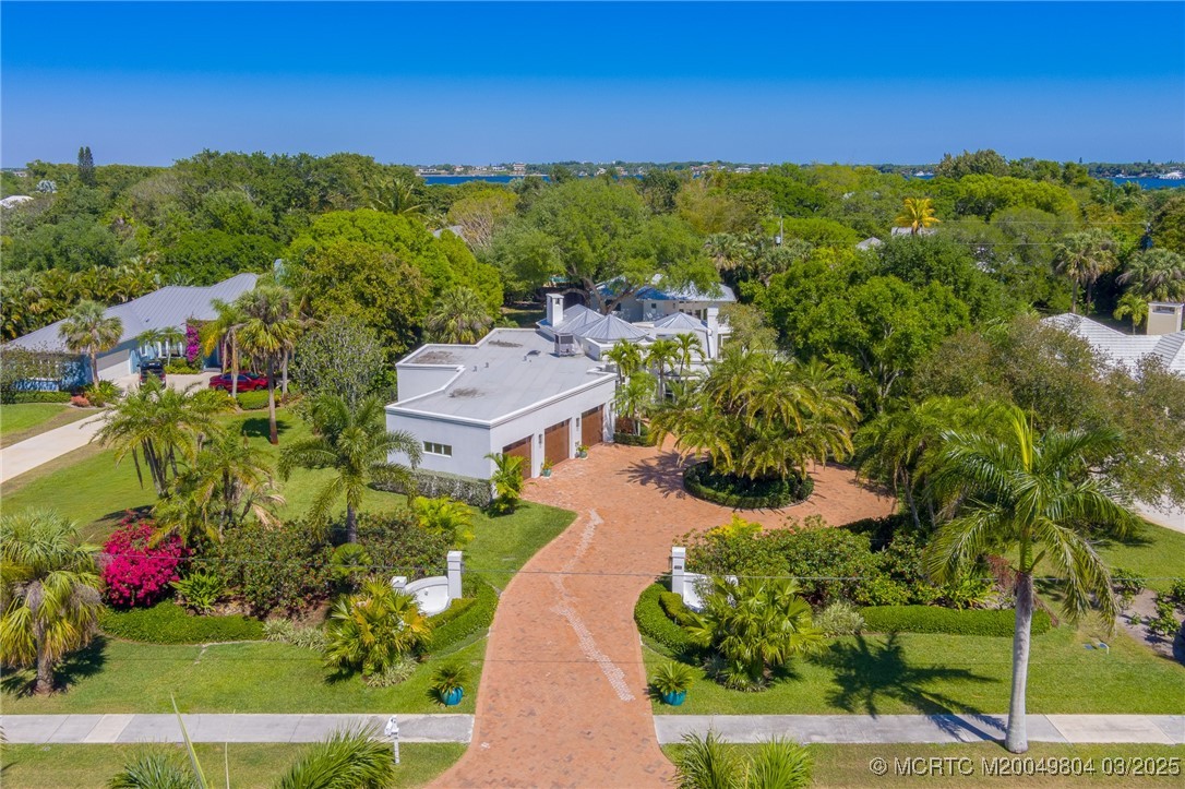 409 SE Saint Lucie Blvd