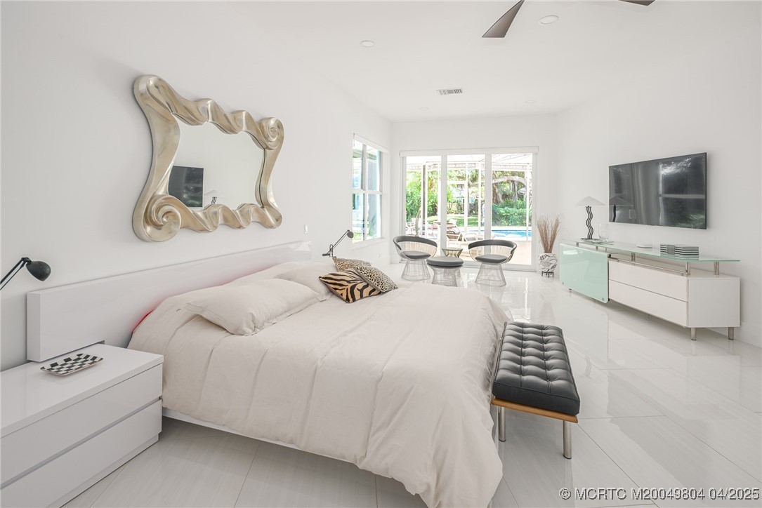 409 SE Saint Lucie Blvd