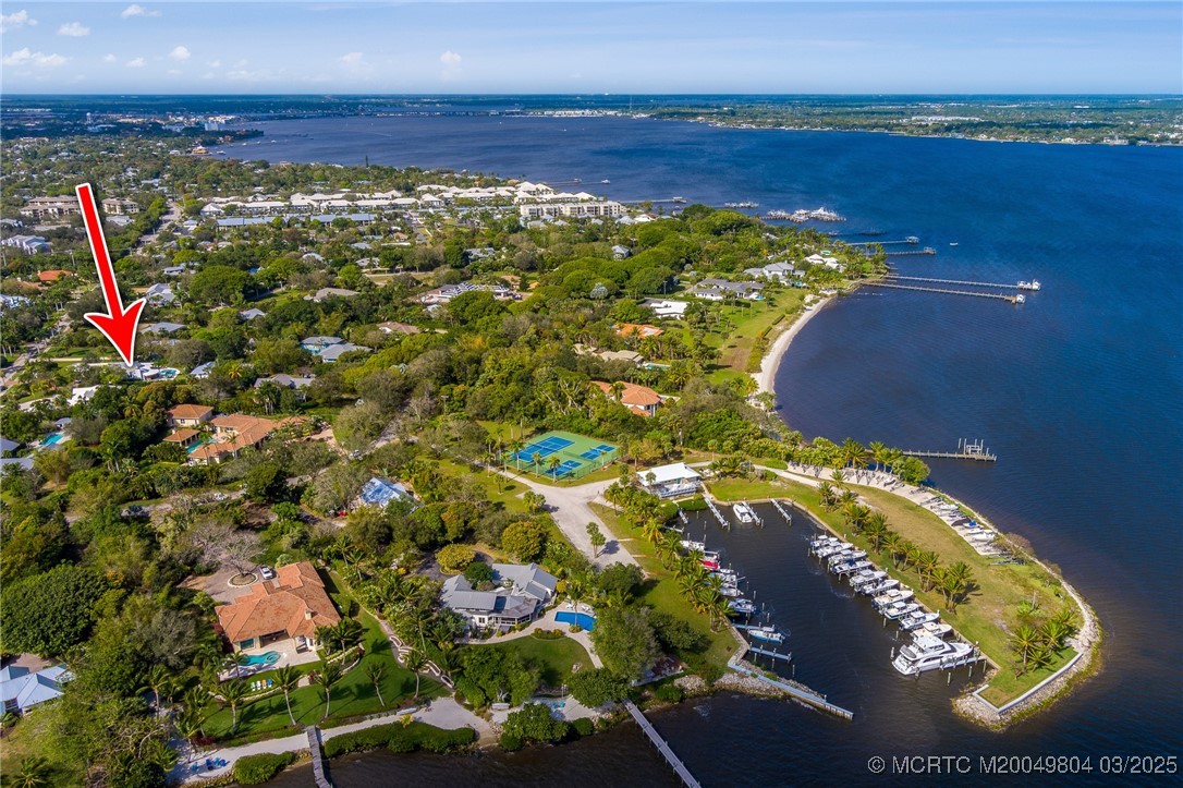 409 SE Saint Lucie Blvd