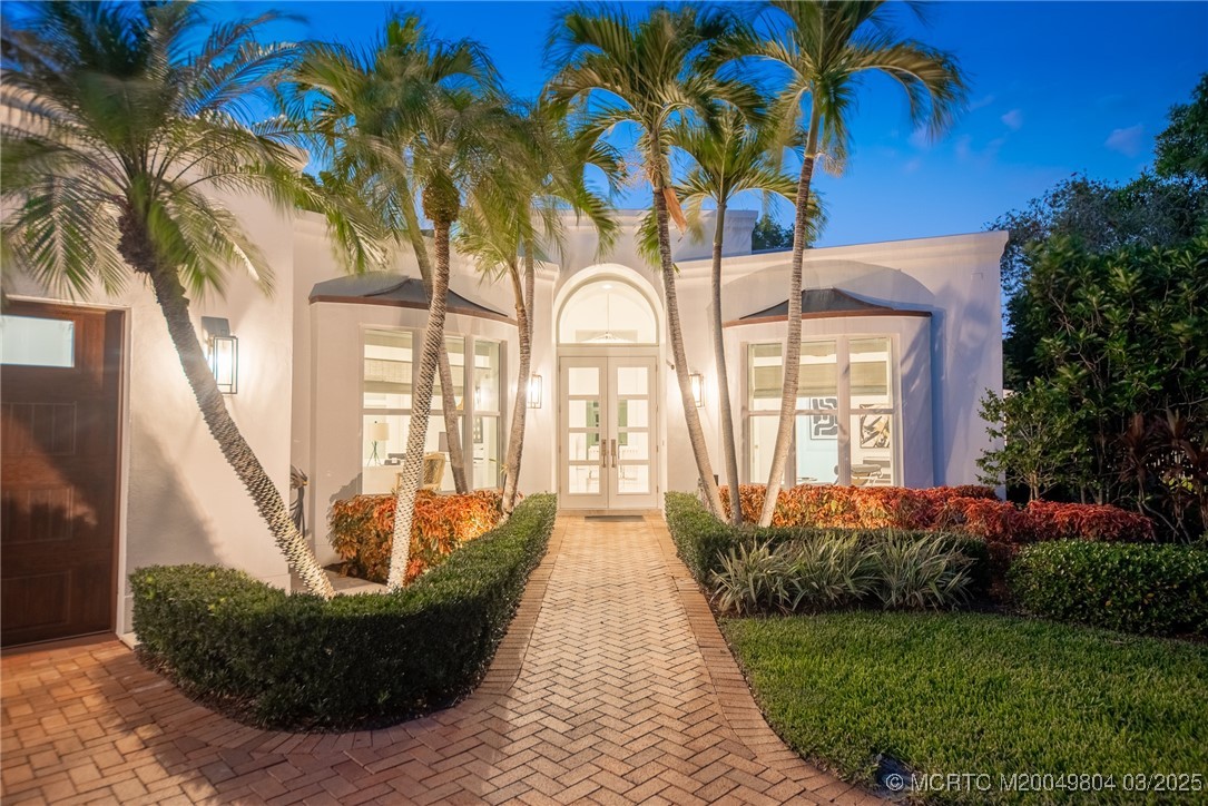 409 SE Saint Lucie Blvd