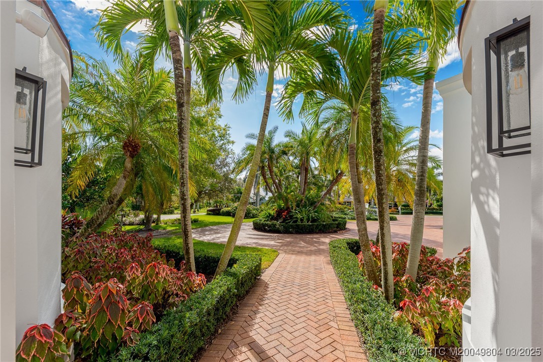 409 SE Saint Lucie Blvd