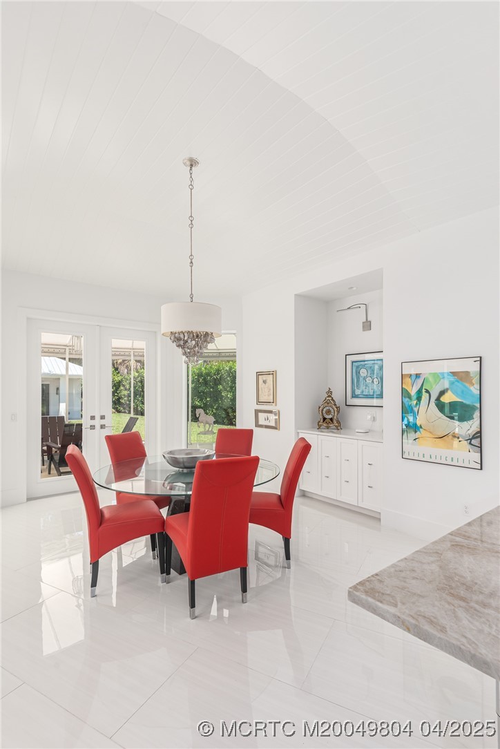 409 SE Saint Lucie Blvd