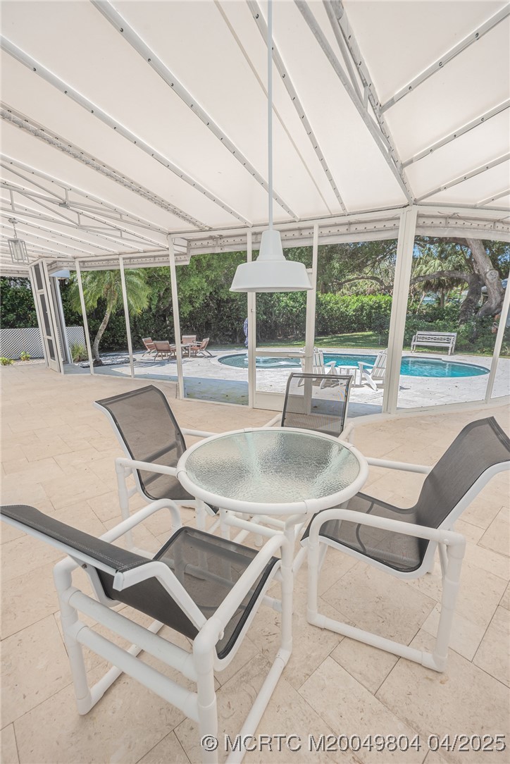 409 SE Saint Lucie Blvd
