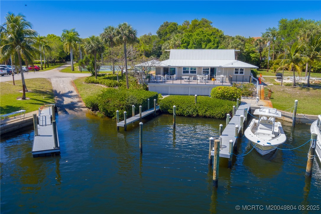 409 SE Saint Lucie Blvd