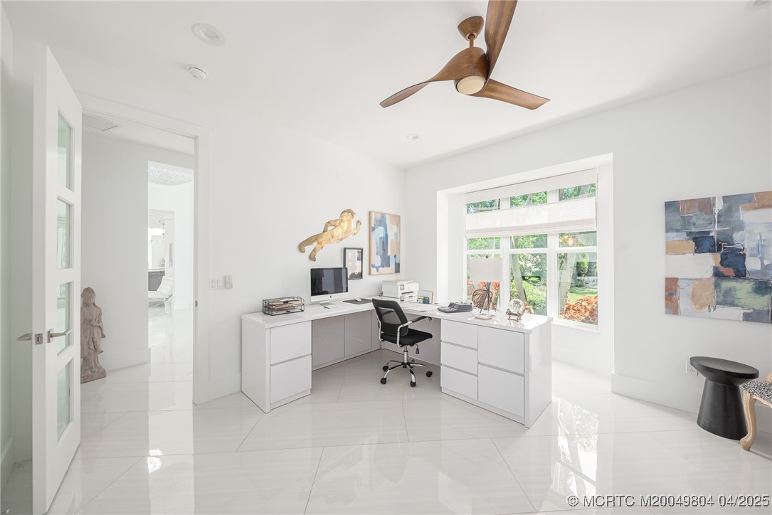 409 SE Saint Lucie Blvd