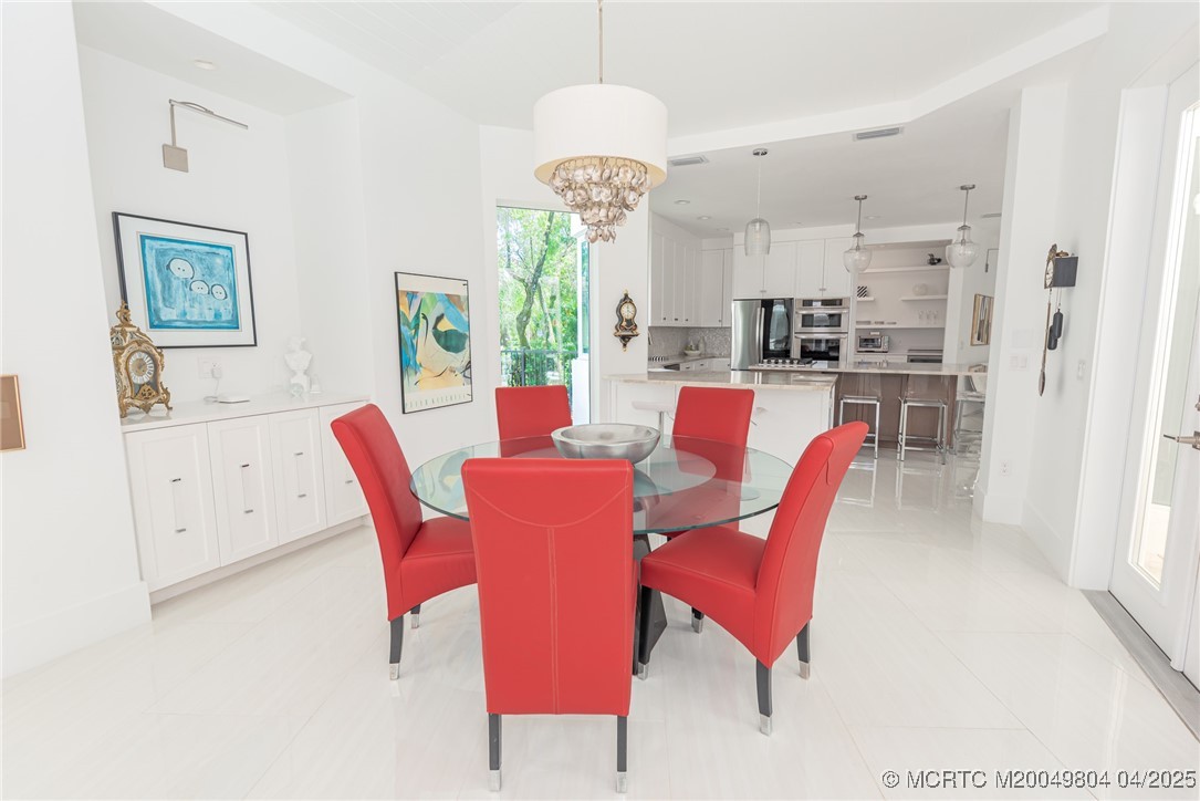 409 SE Saint Lucie Blvd