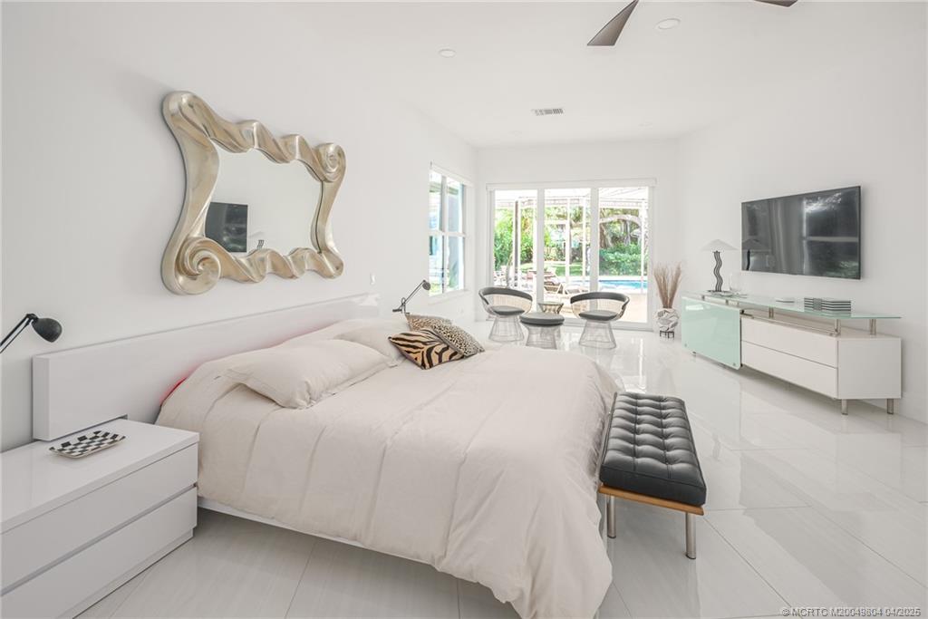 409 SE Saint Lucie Blvd