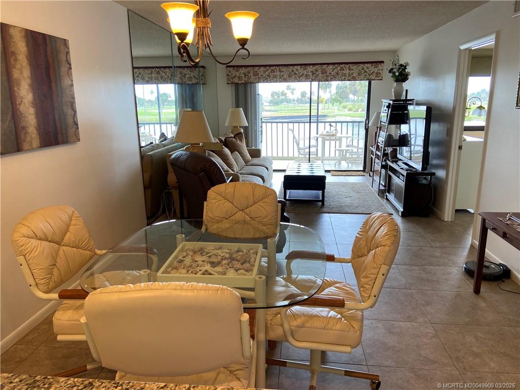 40 NE Plantation Road 103