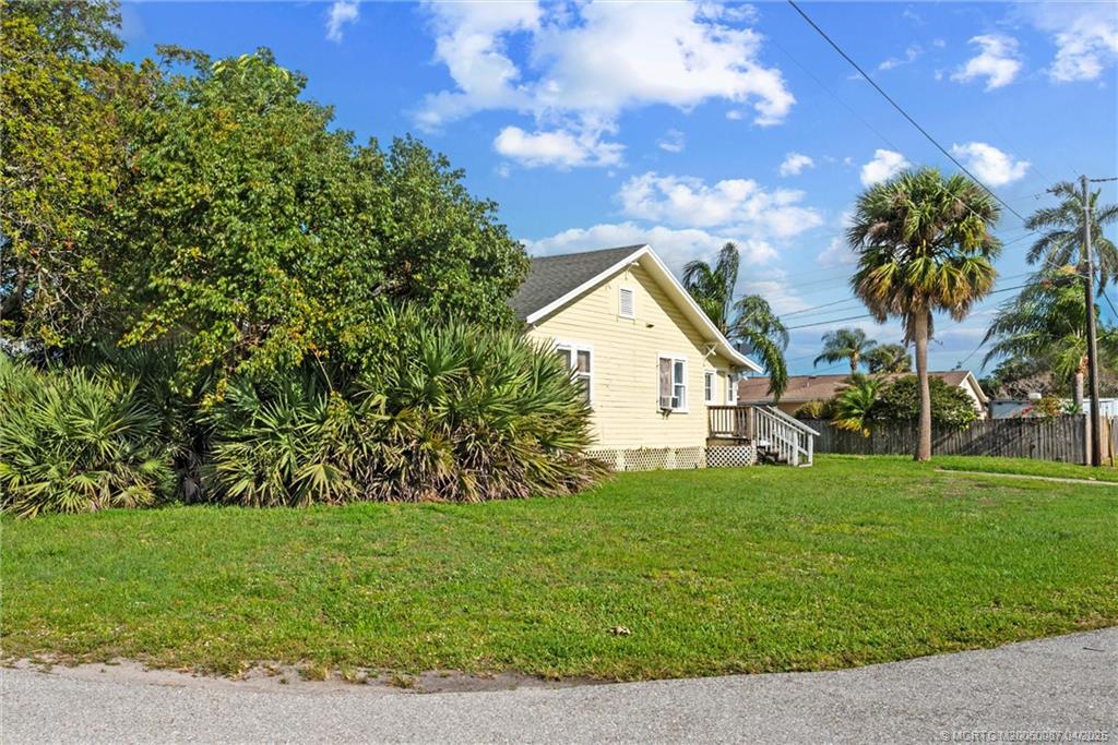 1566 NW 9th Avenue