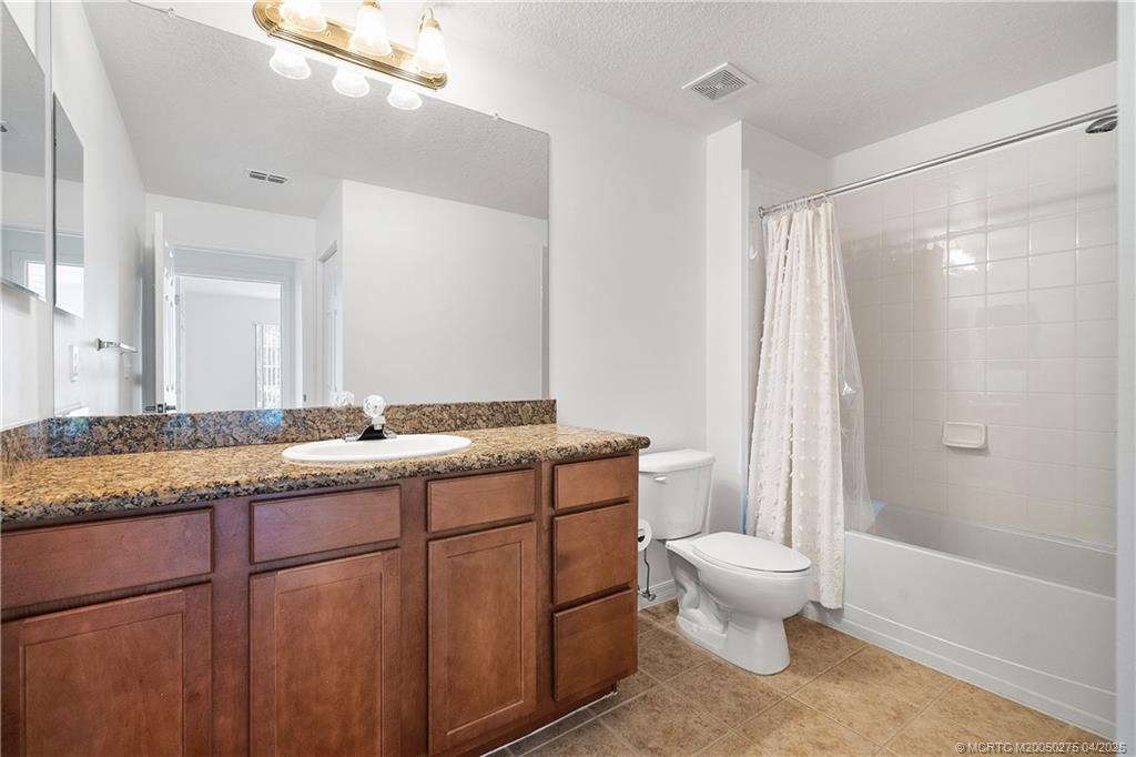 1575 SE Pomeroy Street 8-5
