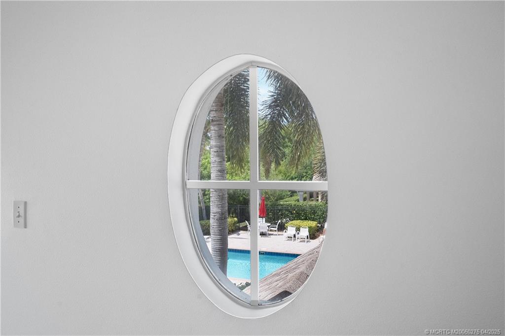 1575 SE Pomeroy Street 8-5