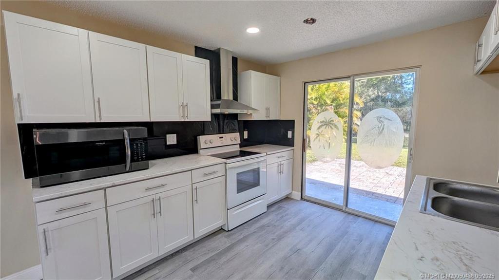 3741 SE Dixie Ross Street 3741 & 3743